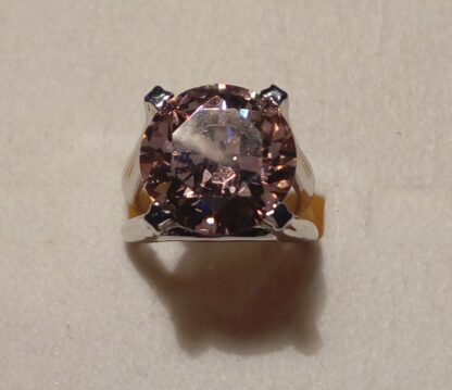 Anillo de plata de ley y zirconita de color
